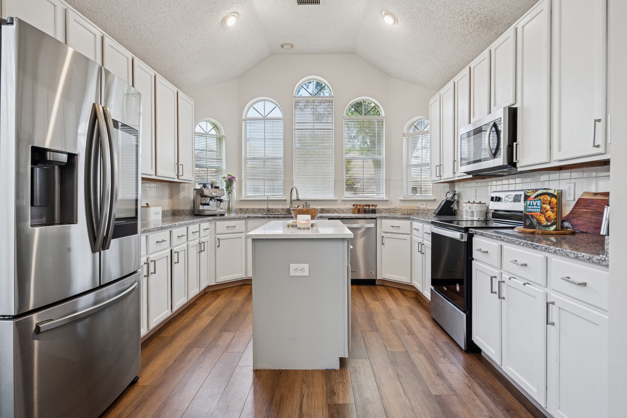 2216 Starleaf Place