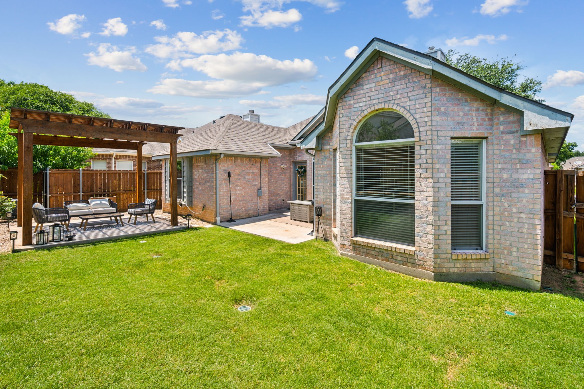 2216 Starleaf Place