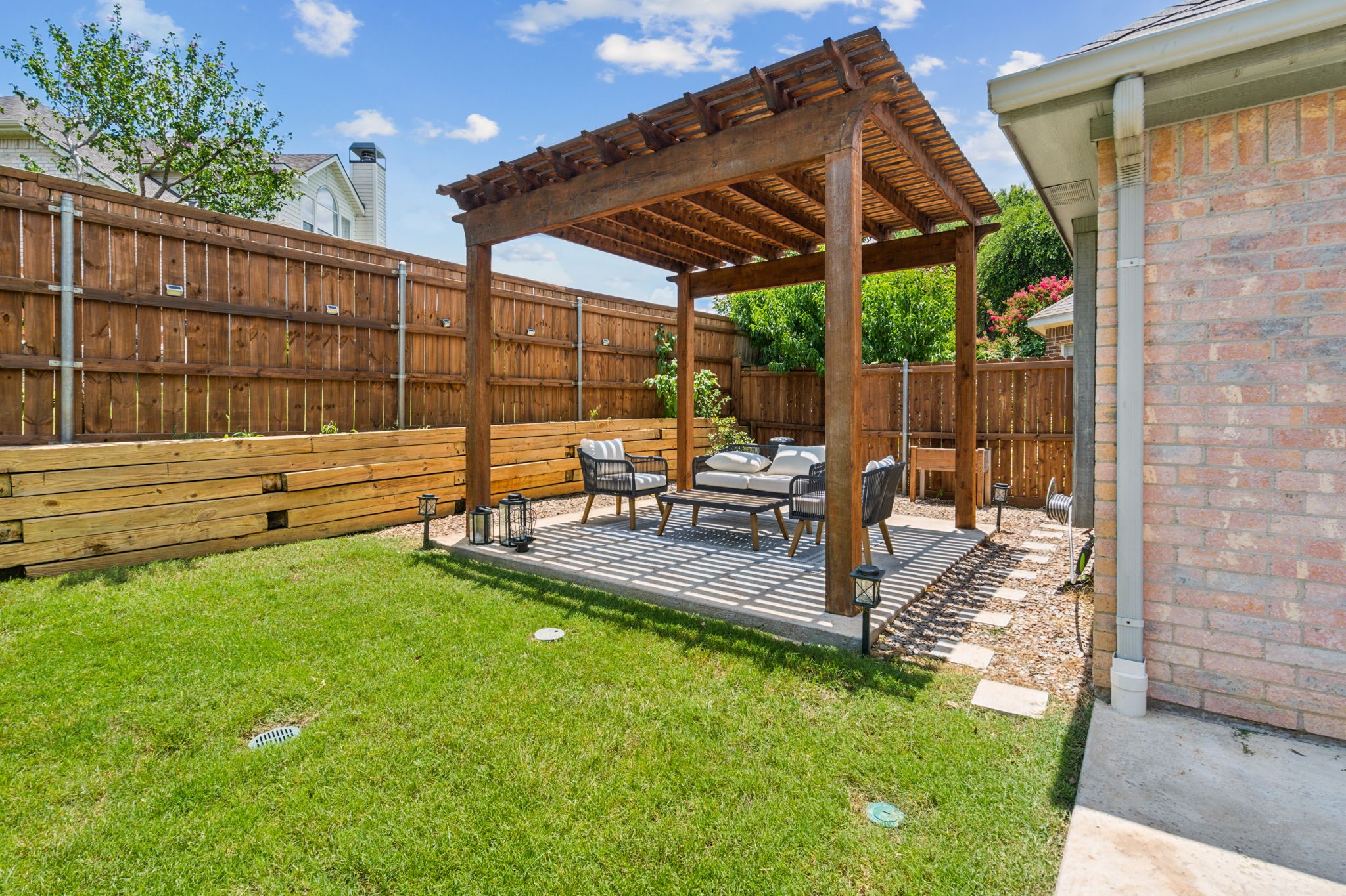 2216 Starleaf Place