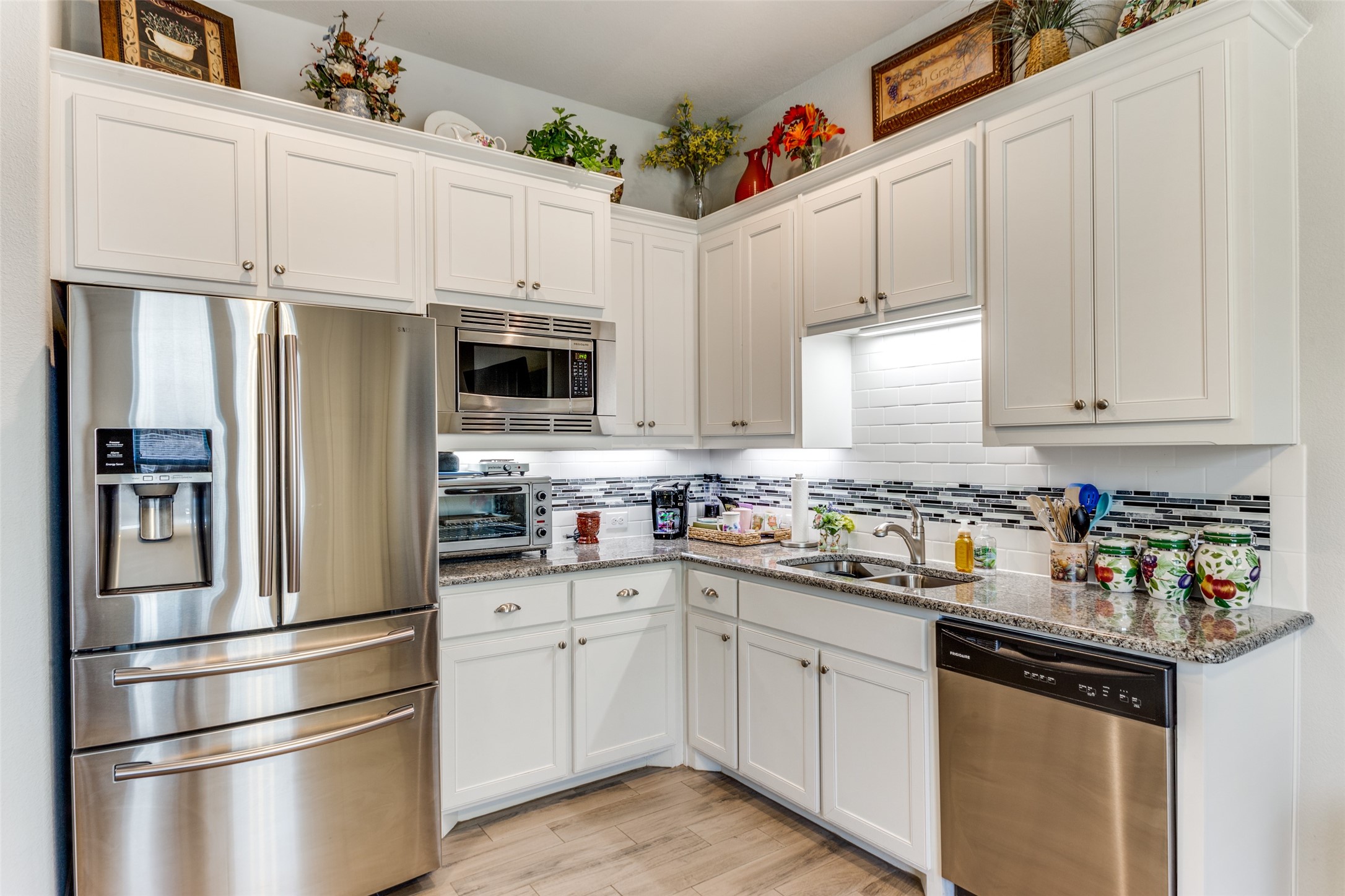 15237 Primrose Garden Court