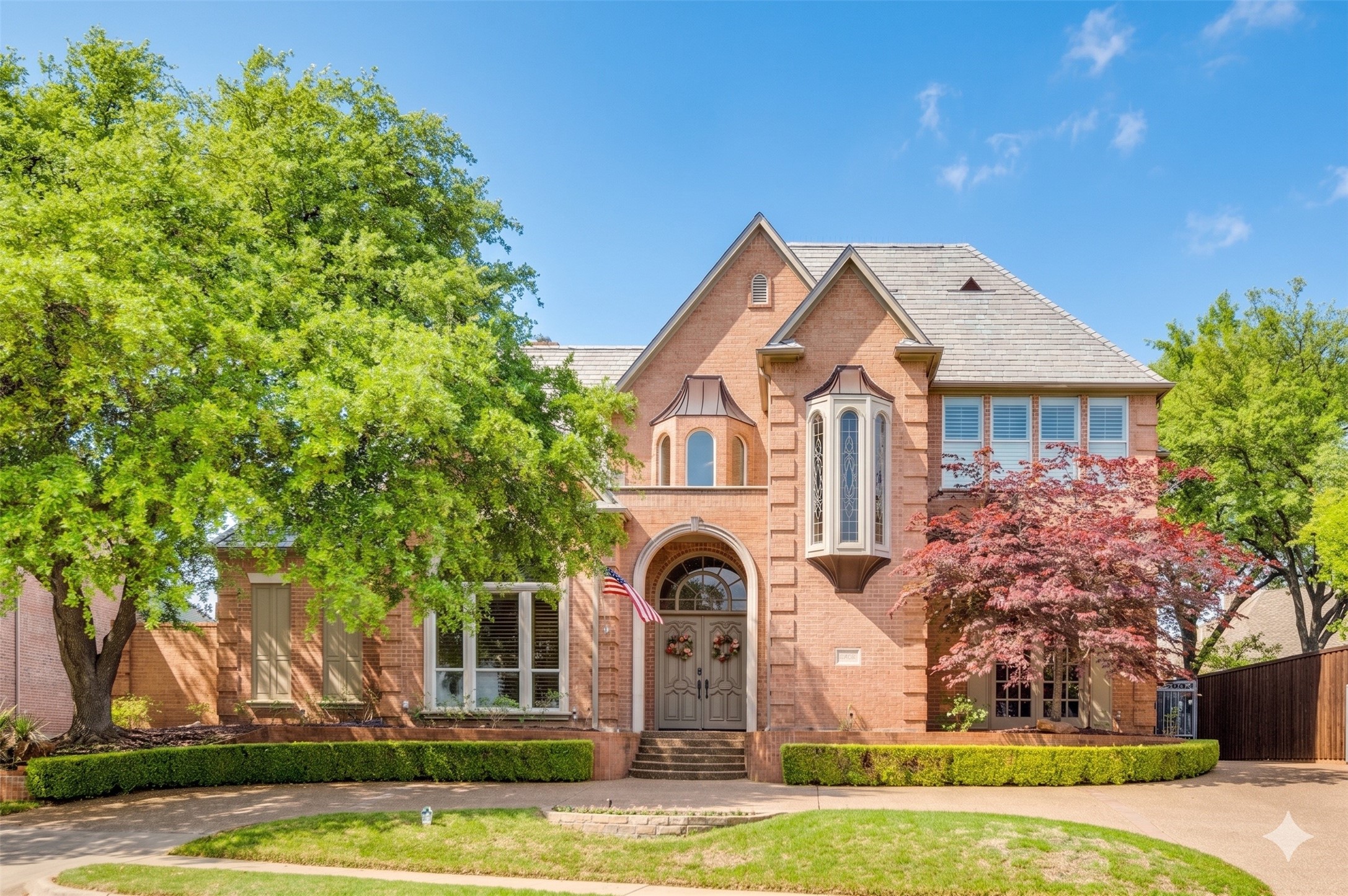 1809 Cliffview Drive