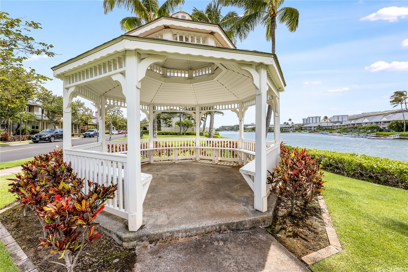 520 Lunalilo Home Road 8224