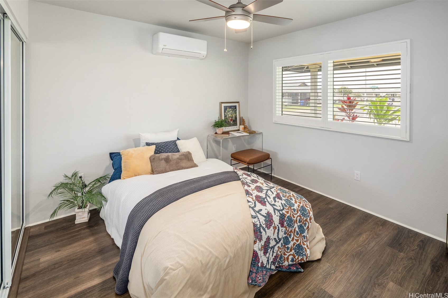 91-1413 Kaahaaha Street