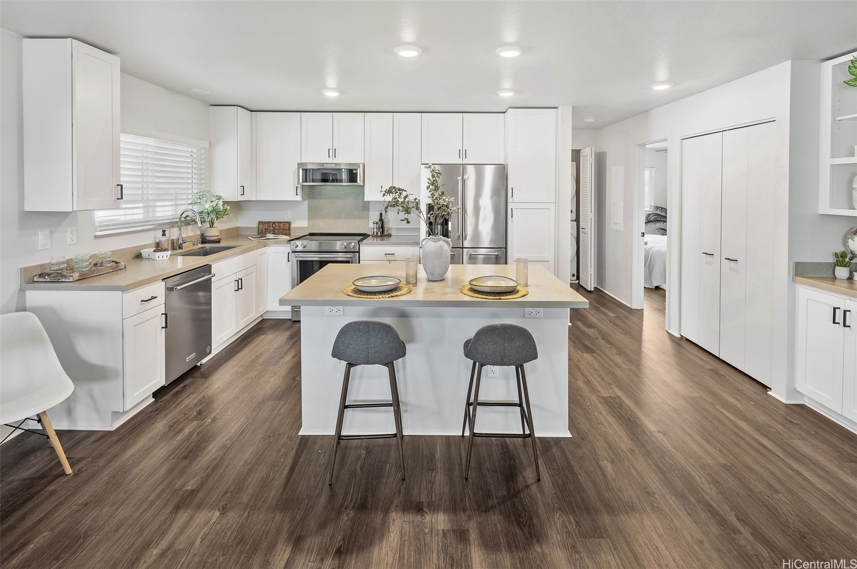 91-1413 Kaahaaha Street