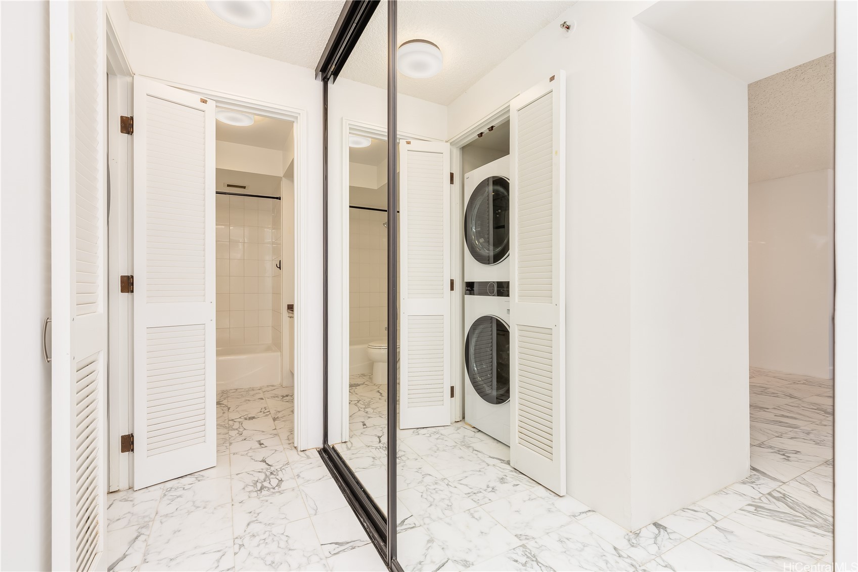 425 South Street 2203