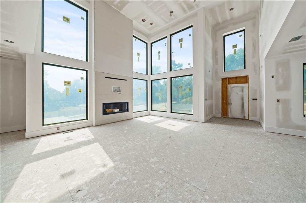 1210 W 48th Street