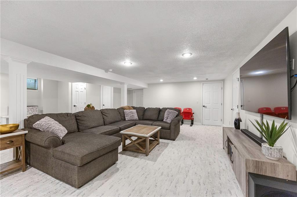 2004 W 97TH Street