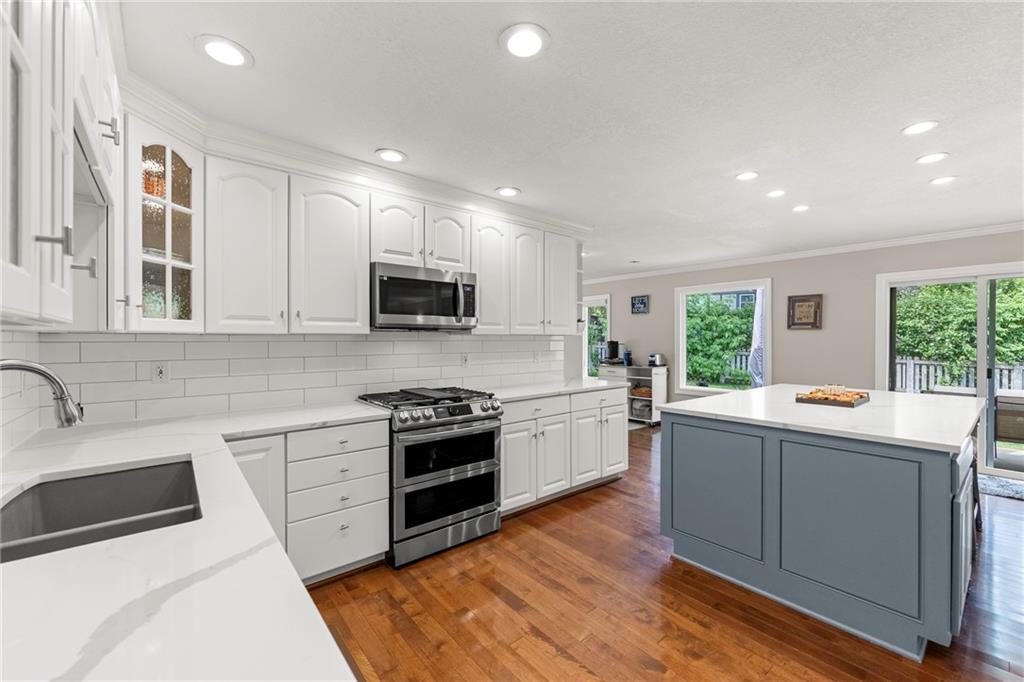 2004 W 97TH Street