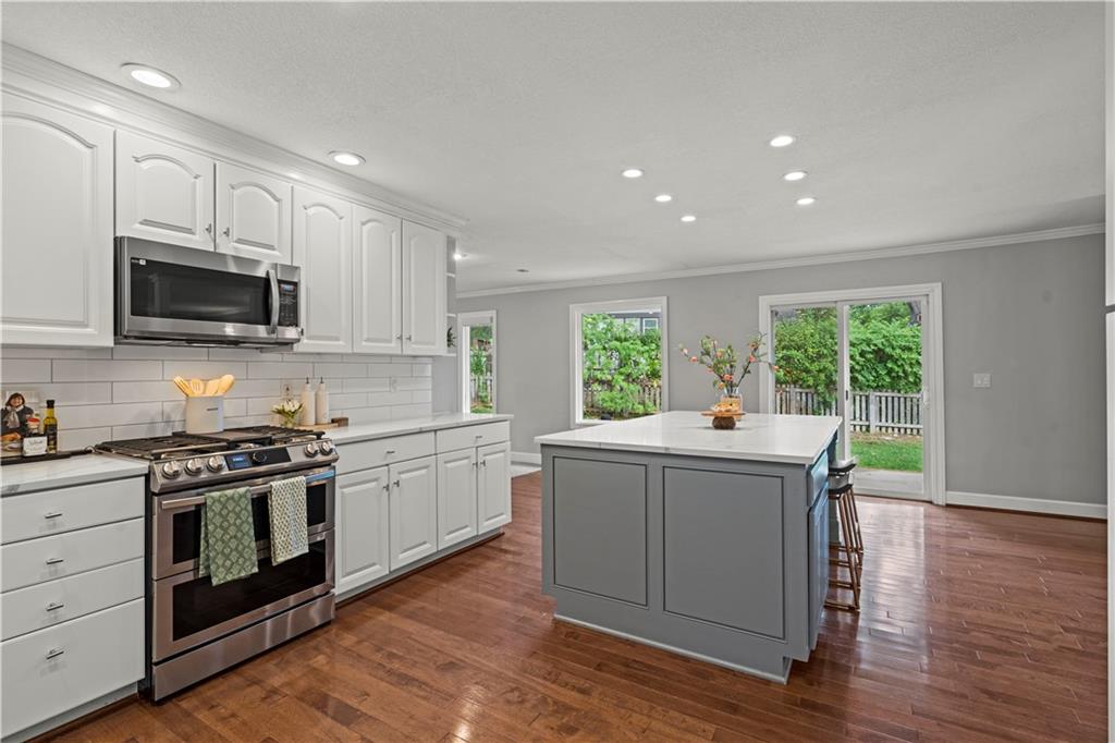 2004 W 97TH Street