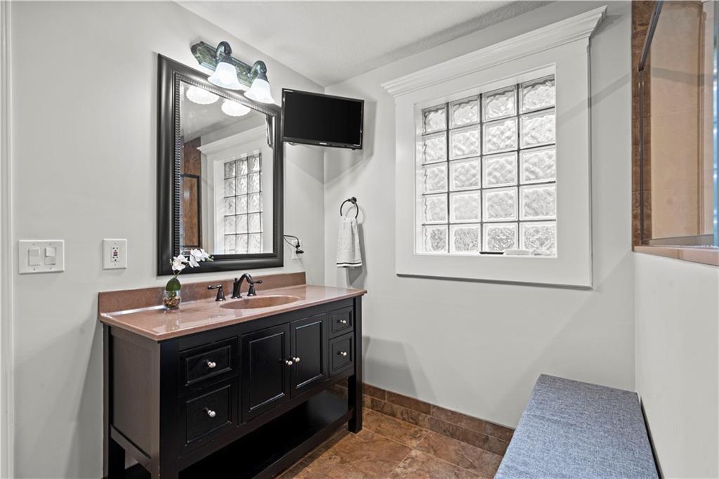2004 W 97TH Street
