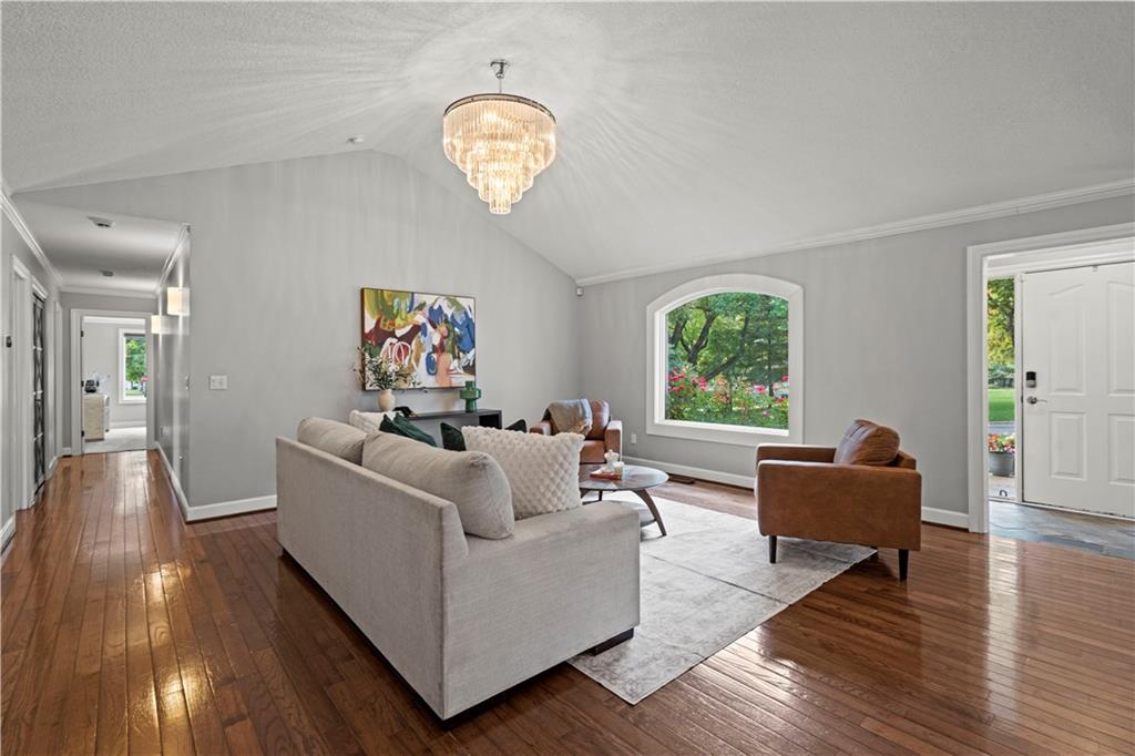 2004 W 97TH Street