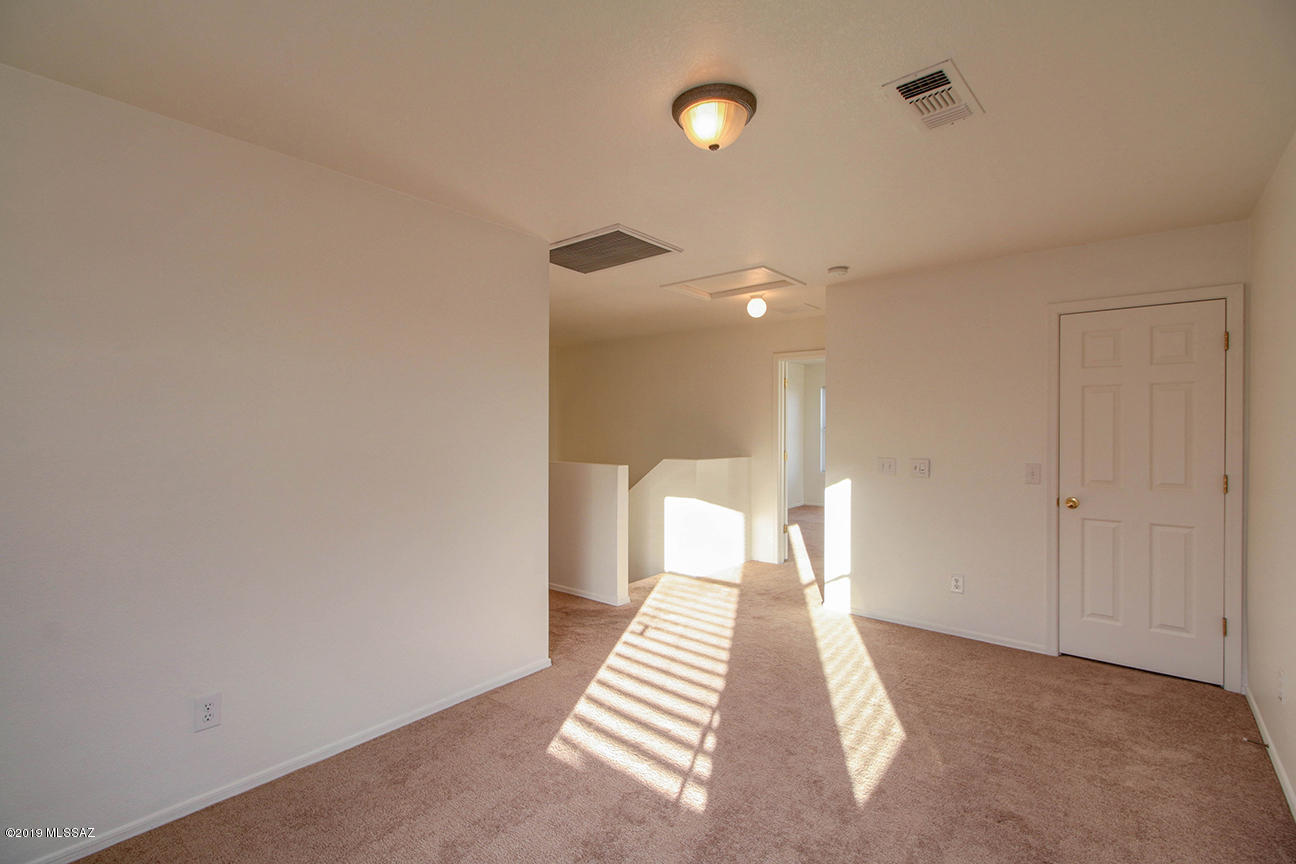 2103 W Morning Jewel Place