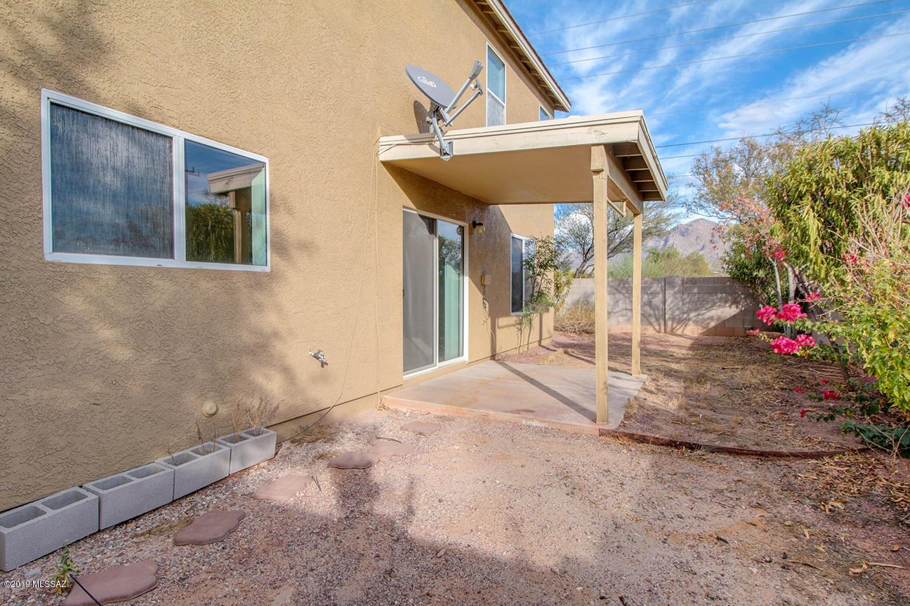 2103 W Morning Jewel Place
