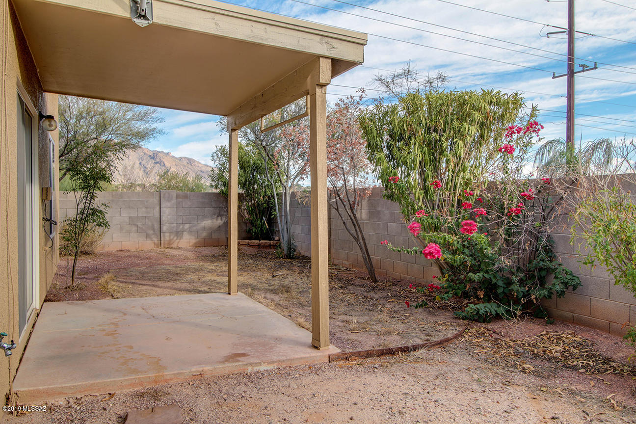 2103 W Morning Jewel Place