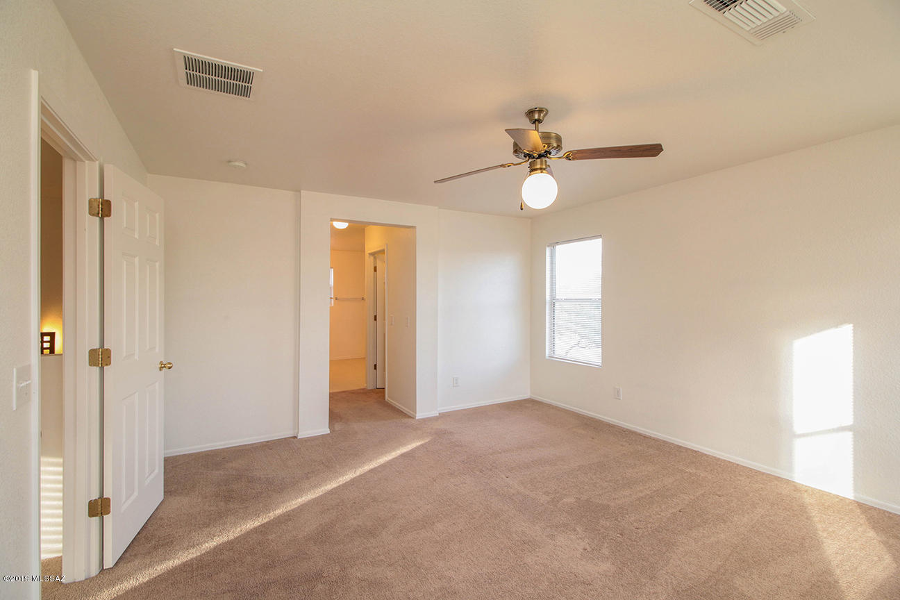 2103 W Morning Jewel Place