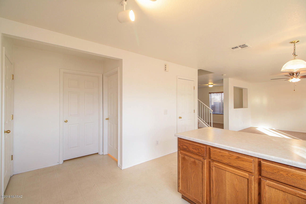 2103 W Morning Jewel Place