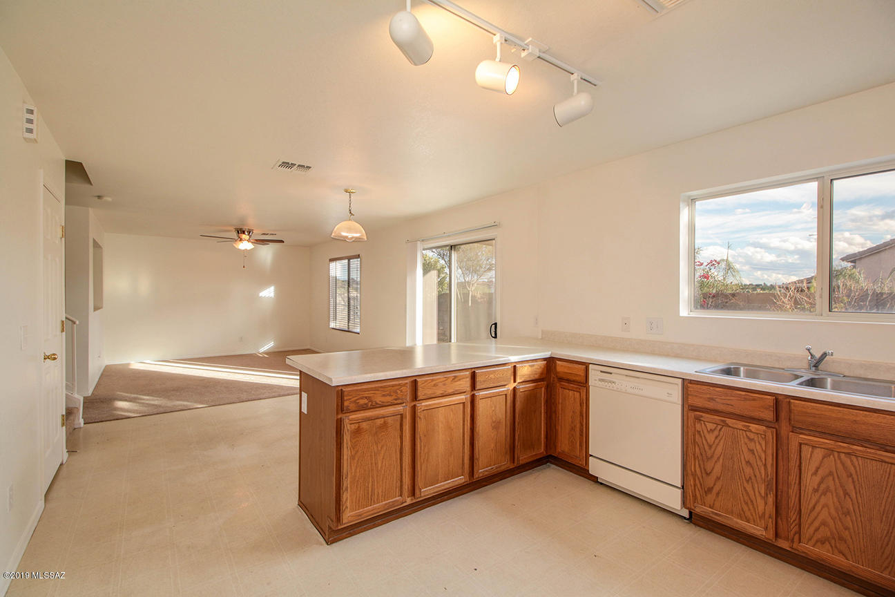 2103 W Morning Jewel Place