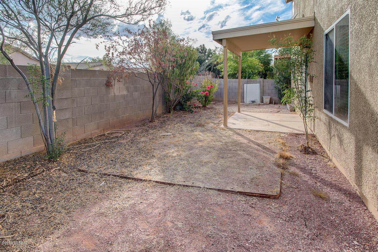 2103 W Morning Jewel Place