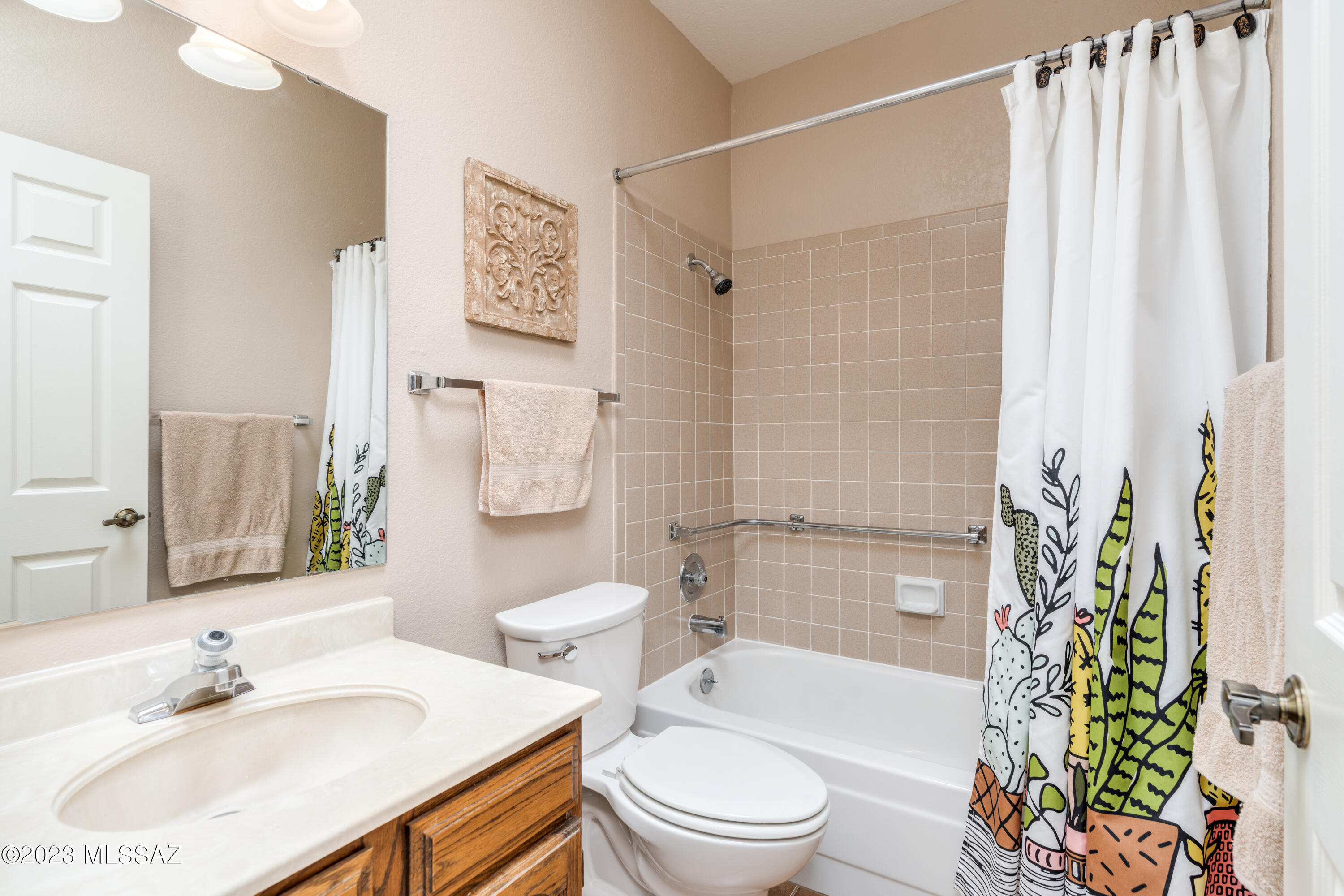 1589 W Placita Travis