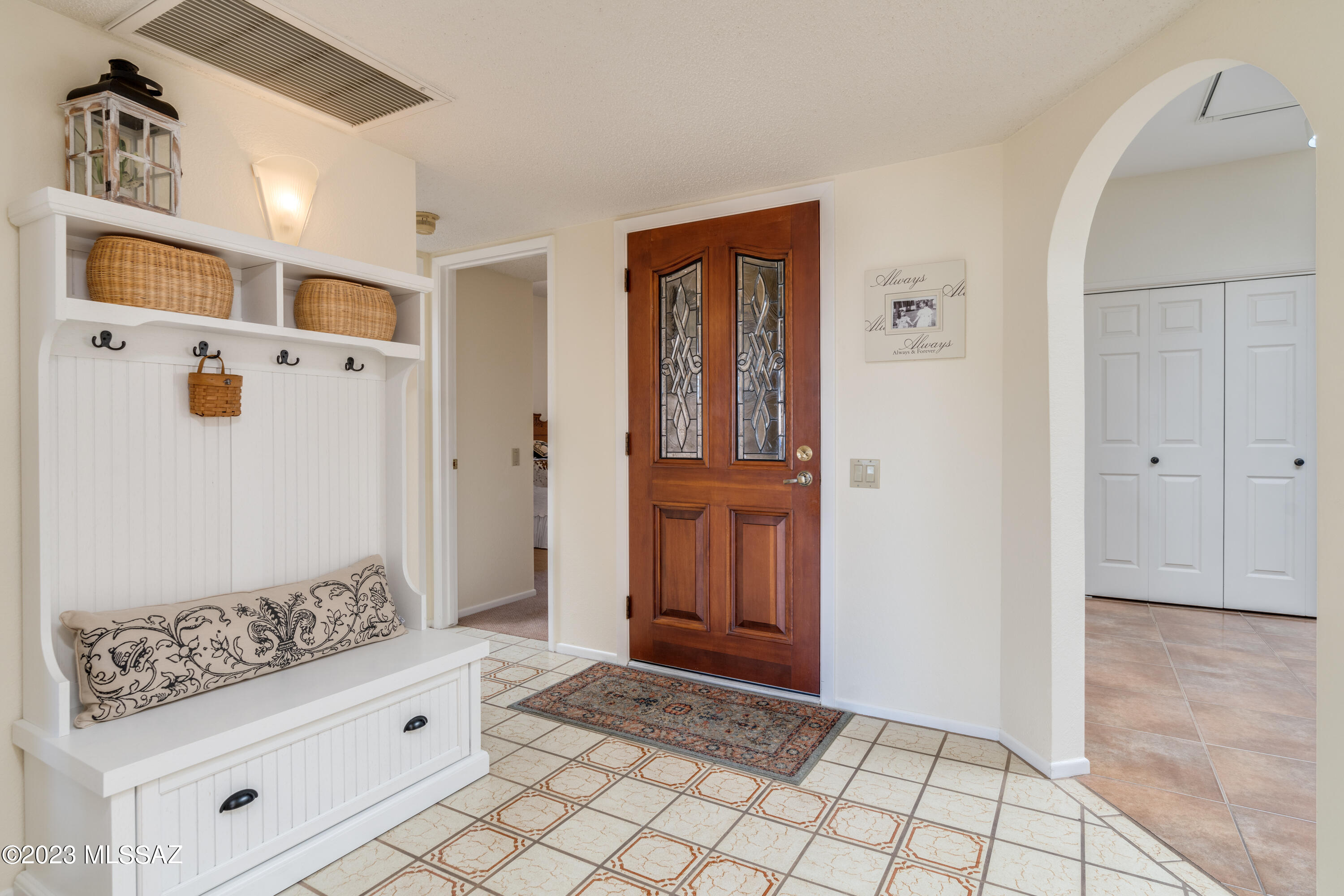 1589 W Placita Travis