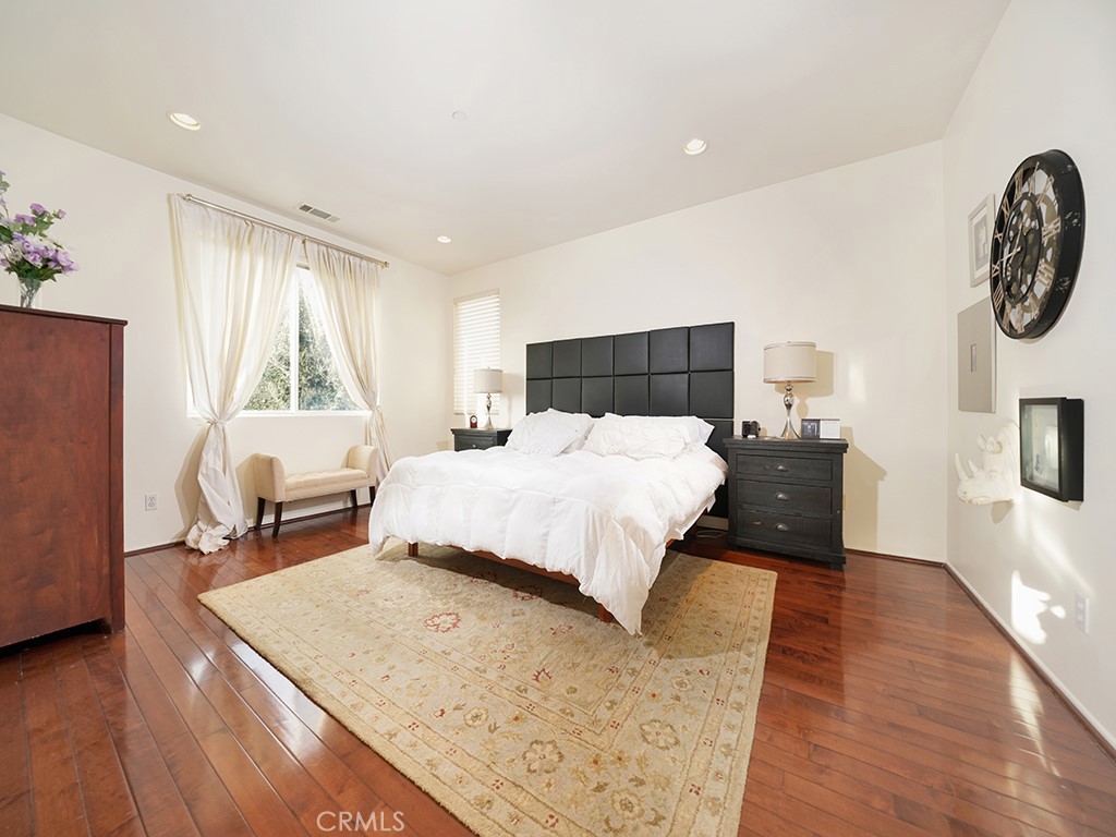 462 Camino Flora