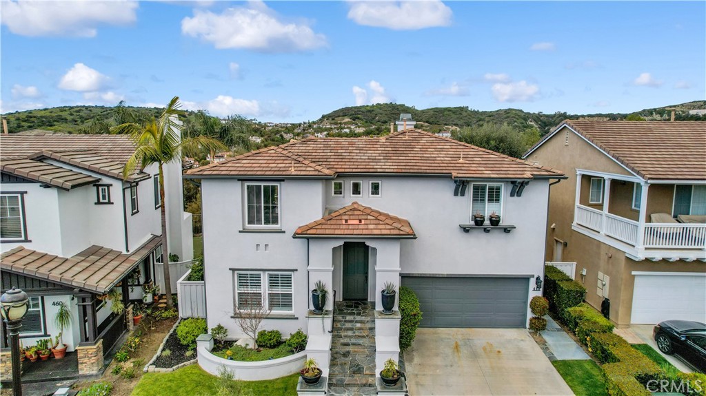 462 Camino Flora