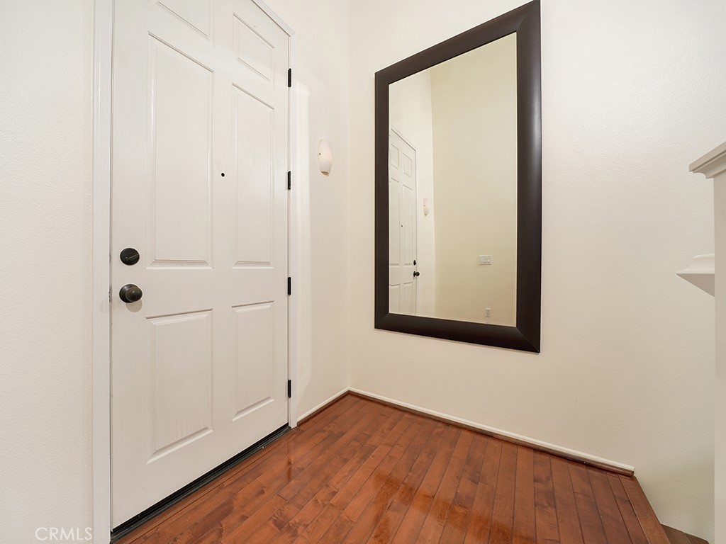 462 Camino Flora