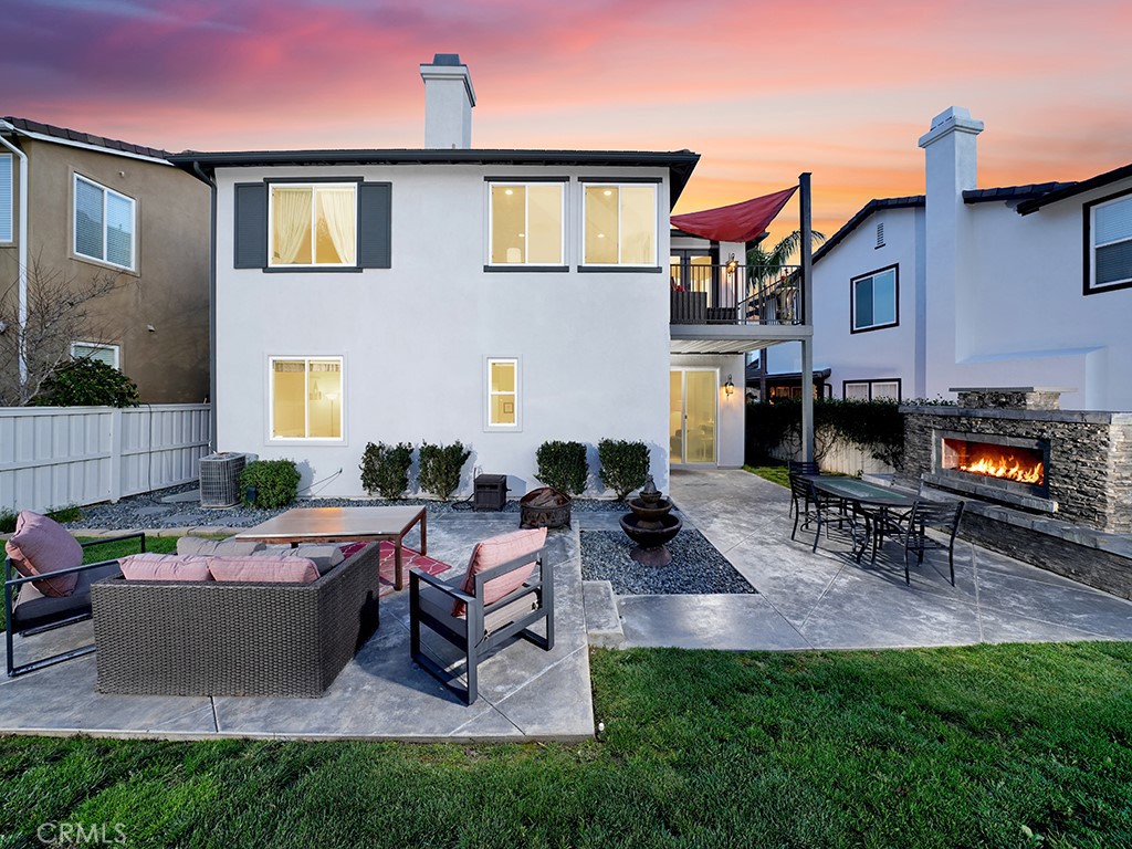 462 Camino Flora