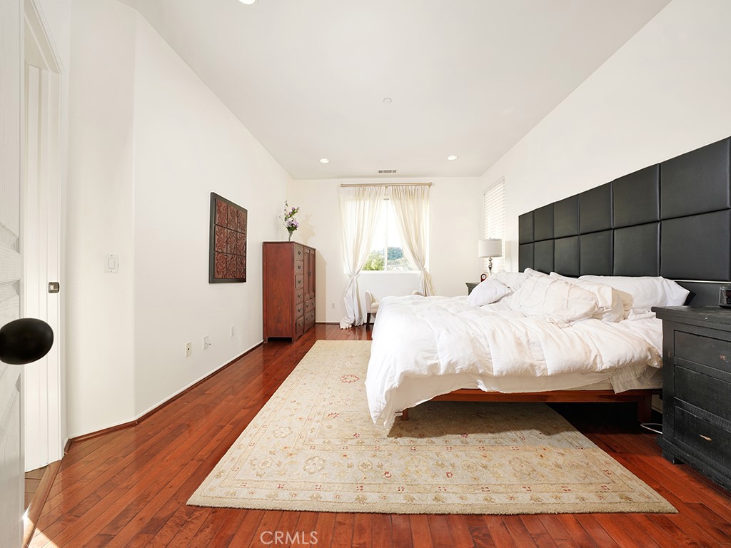 462 Camino Flora