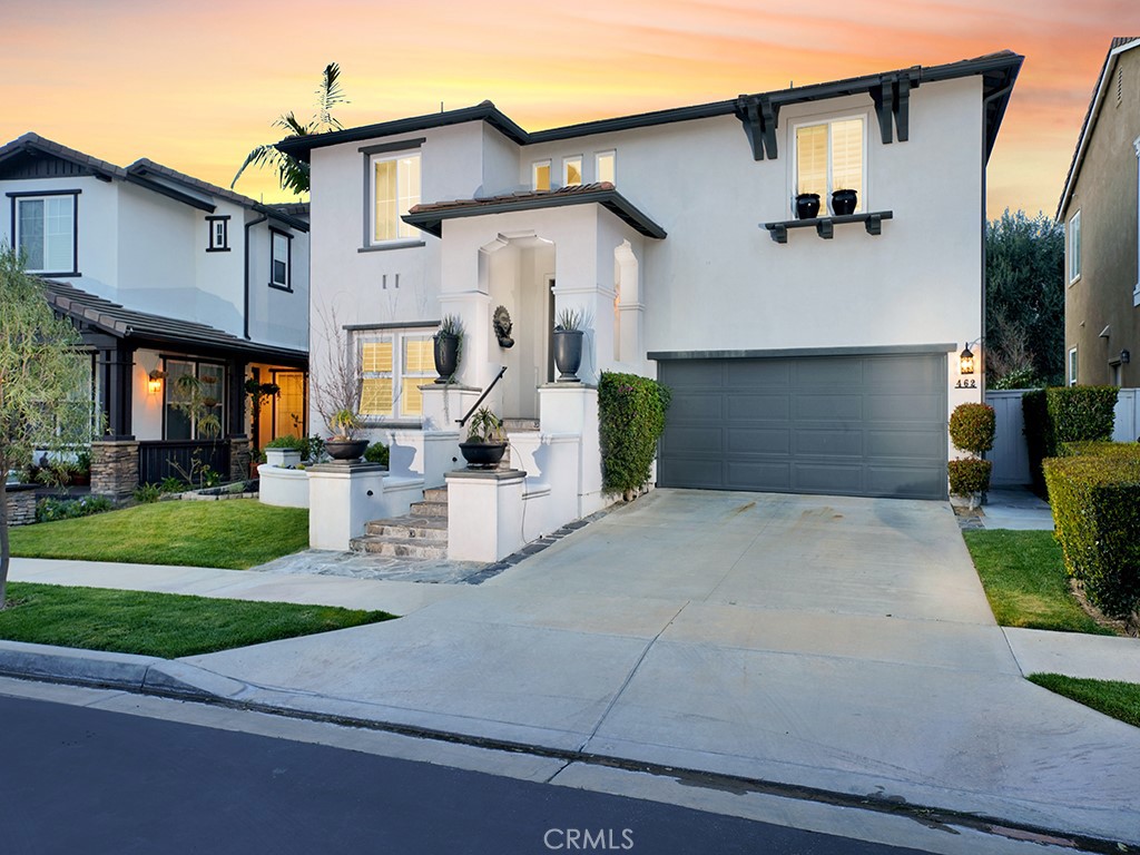 462 Camino Flora