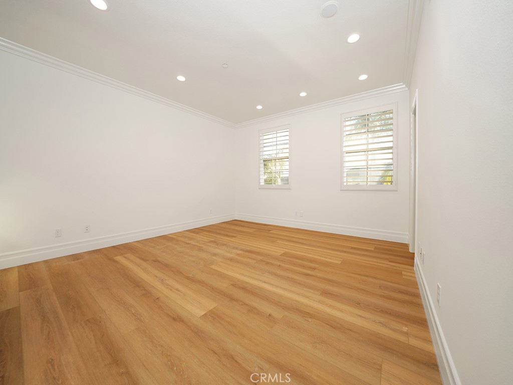 305 Camino Bravado