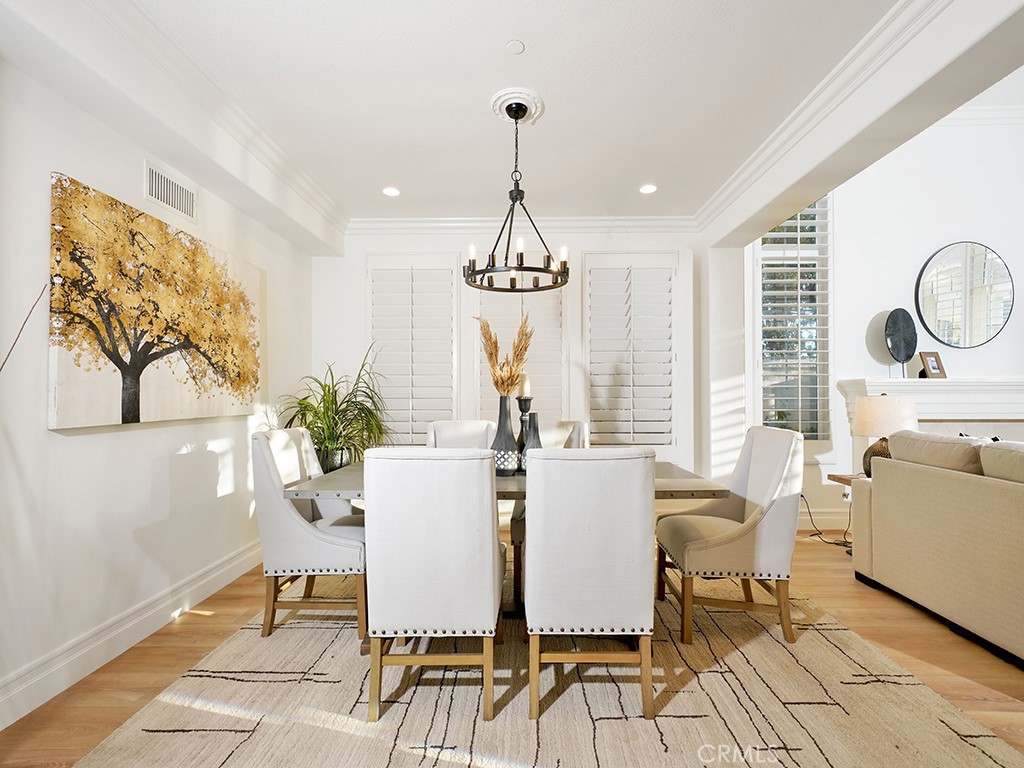 305 Camino Bravado