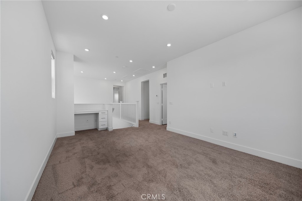 130 Autumn Way