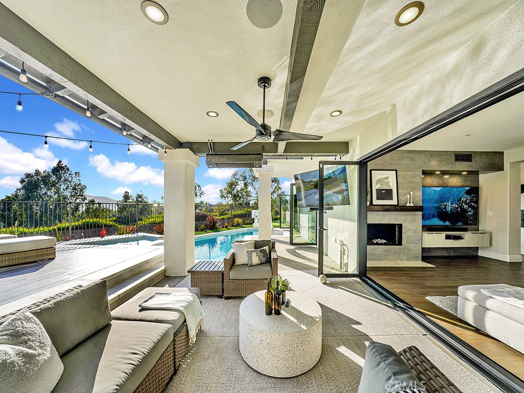 400 Camino Bandera