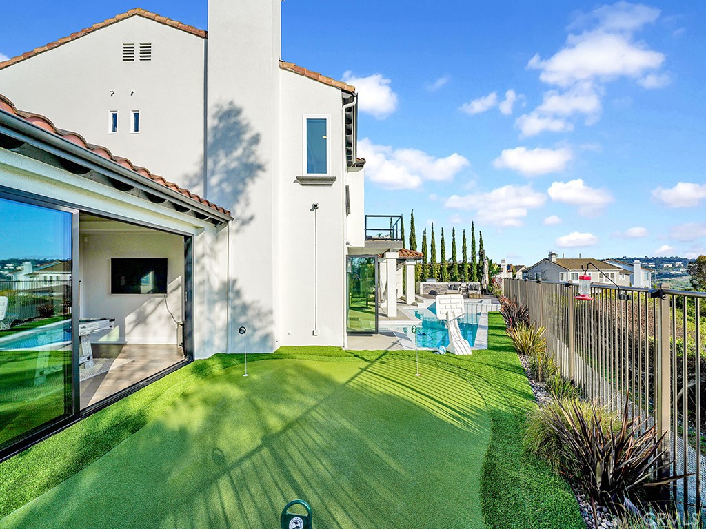 400 Camino Bandera
