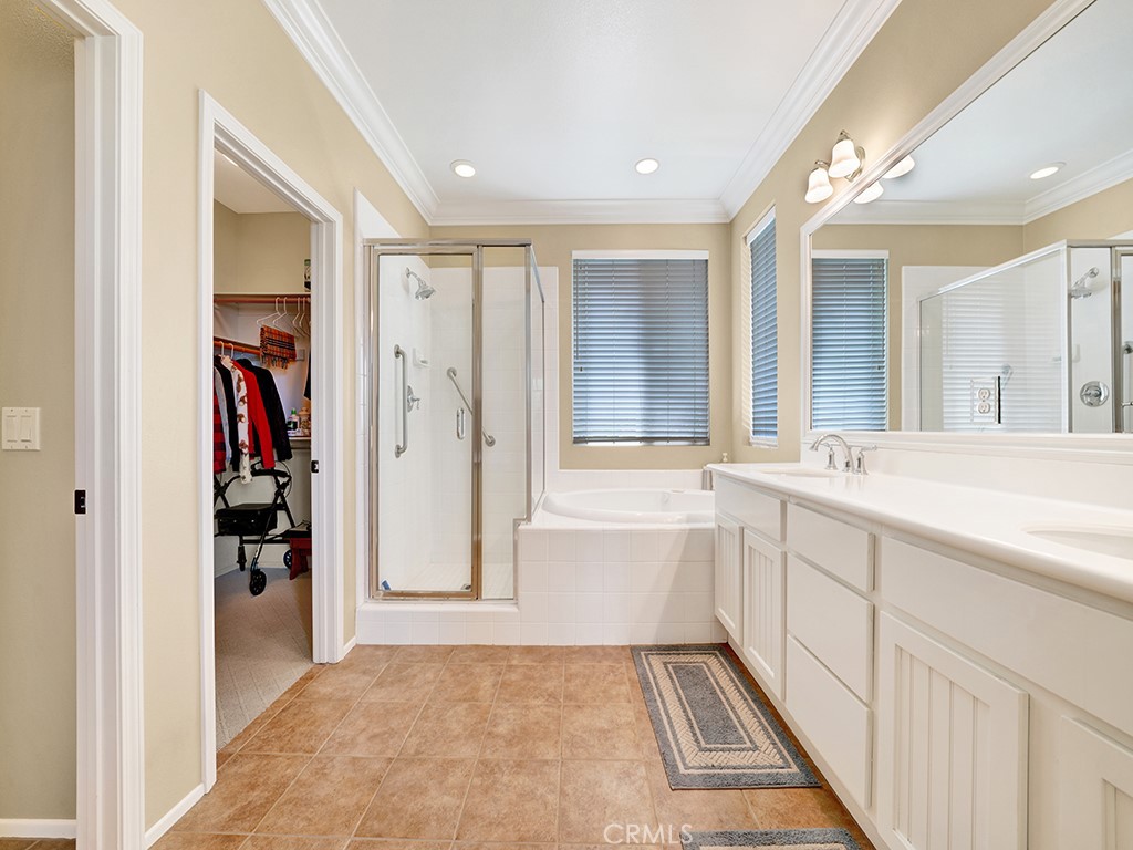 403 Camino Flora Vista