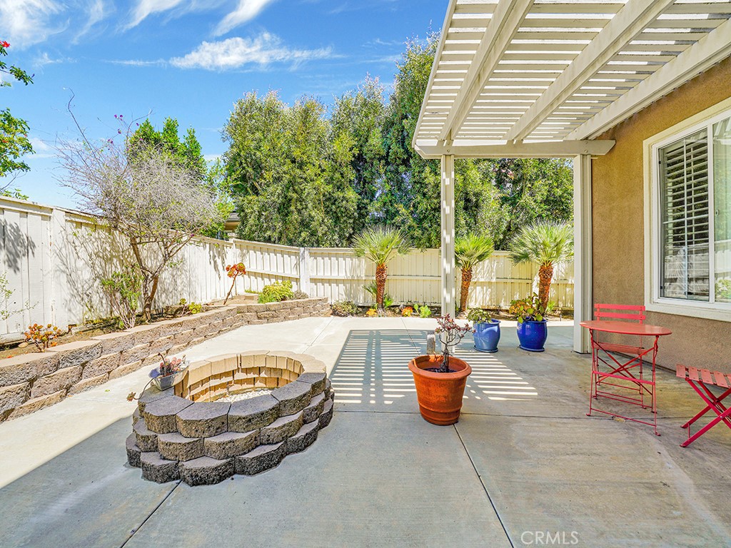 403 Camino Flora Vista