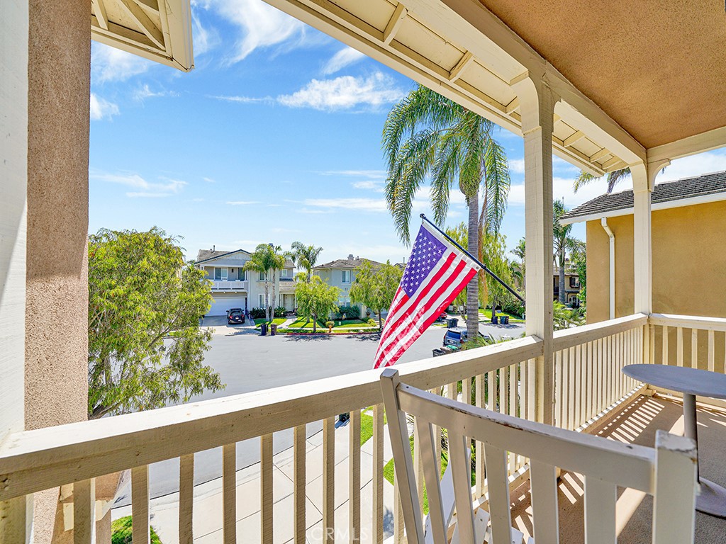 403 Camino Flora Vista