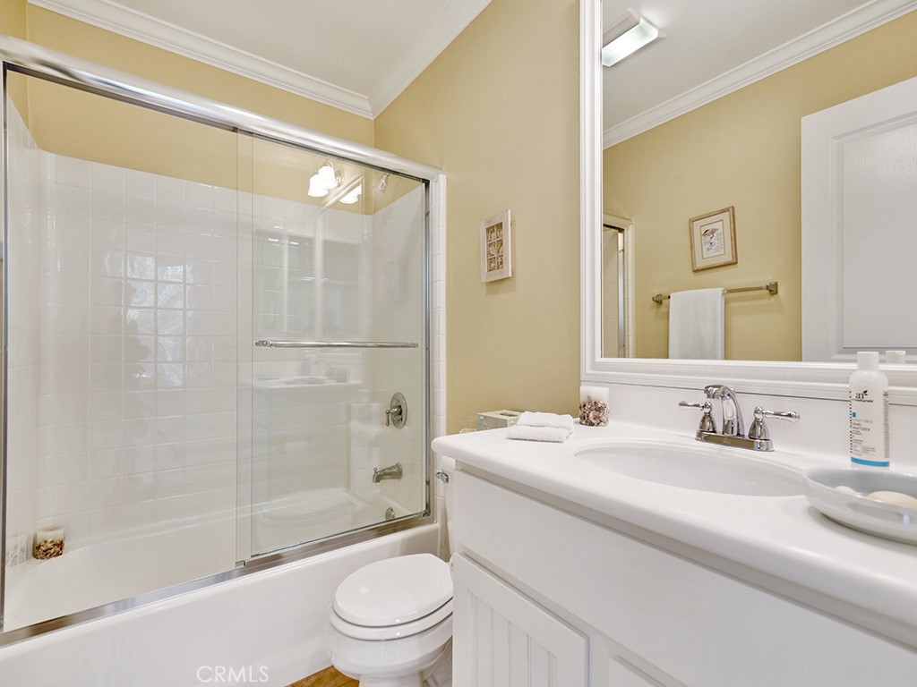 403 Camino Flora Vista