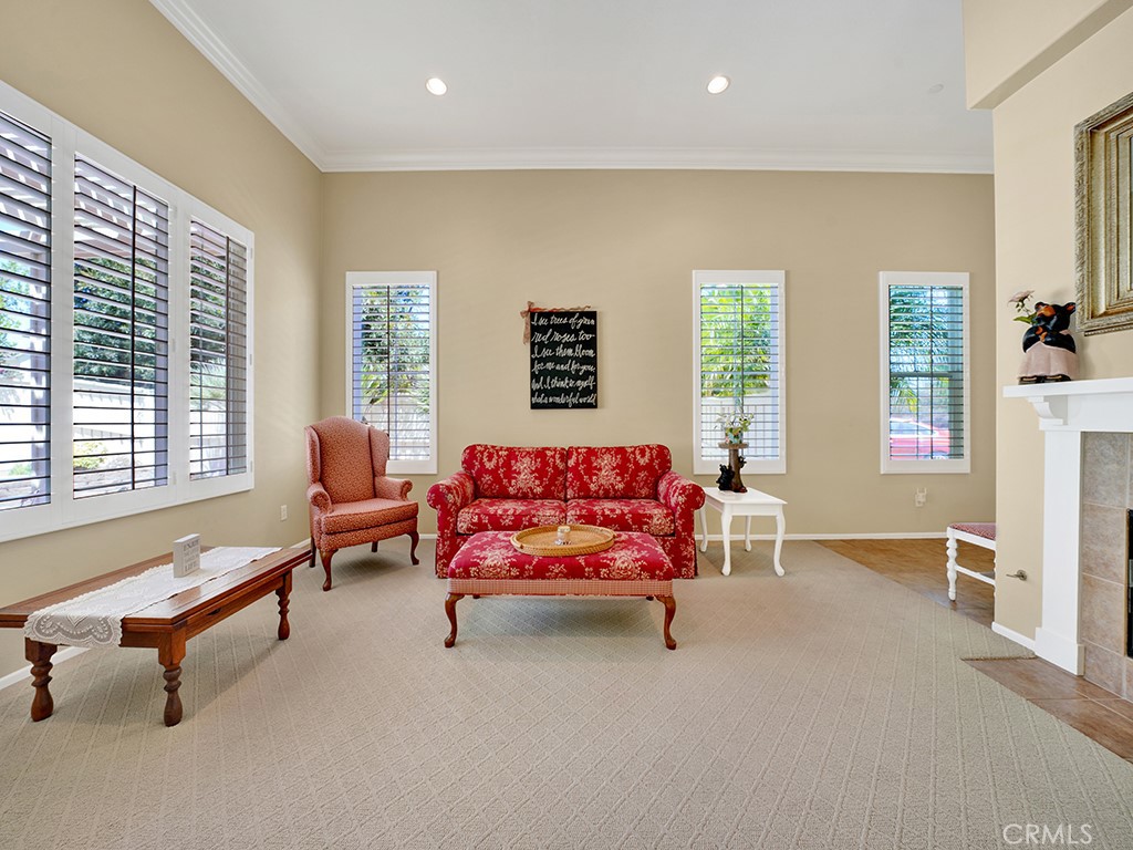 403 Camino Flora Vista