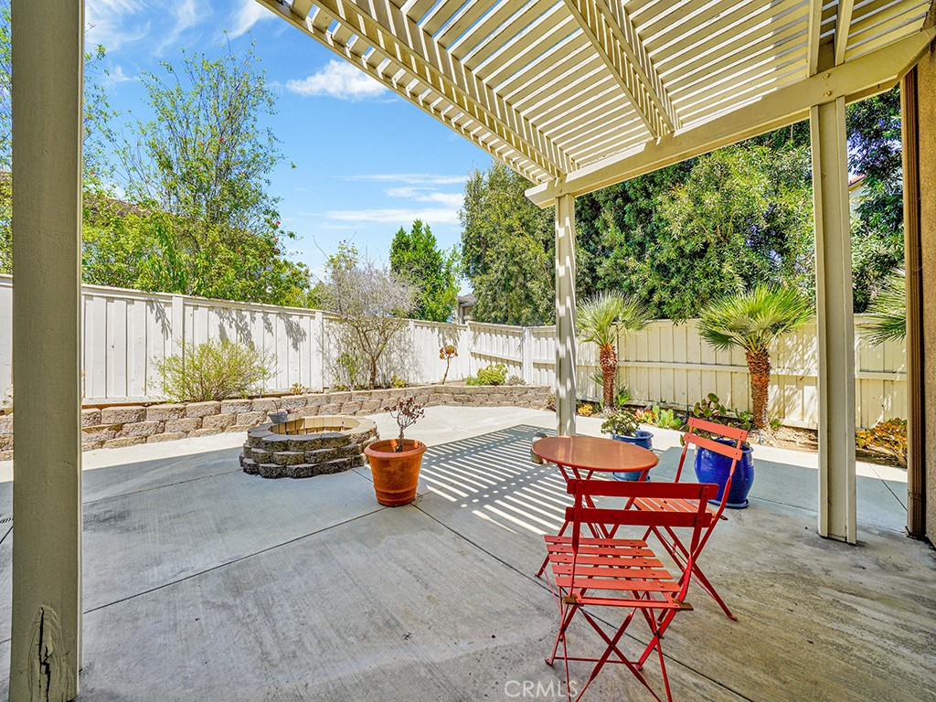403 Camino Flora Vista