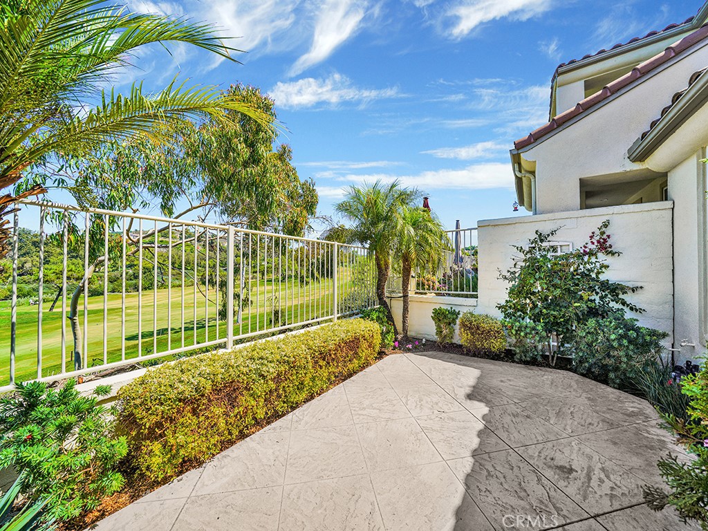 22 Avenida Cristal