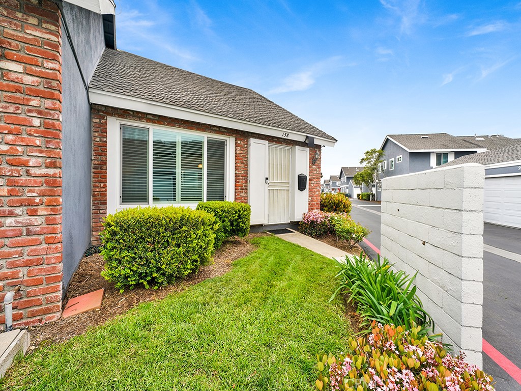 158 Yorktown Lane