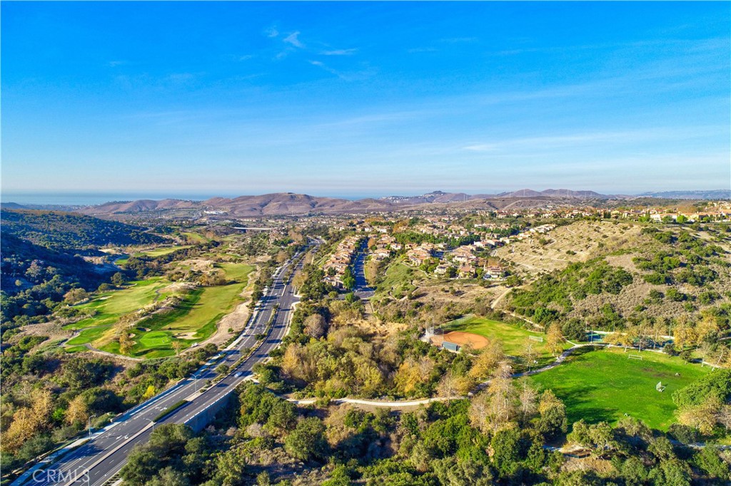 33 Via Armilla