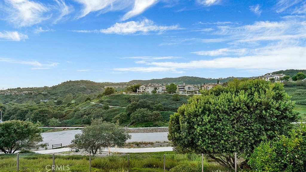 33 Via Armilla