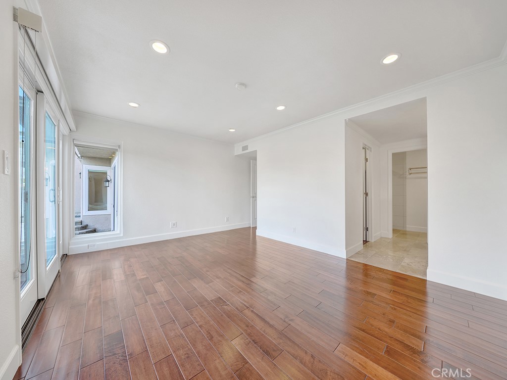 4 Lakeview