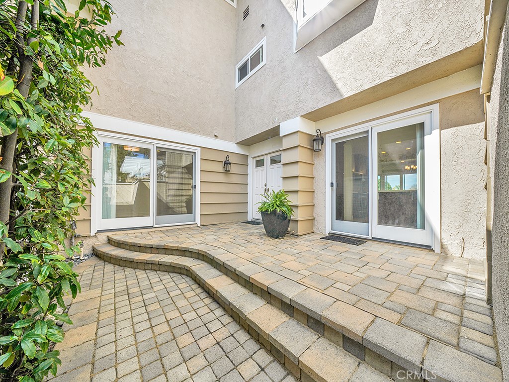 4 Lakeview
