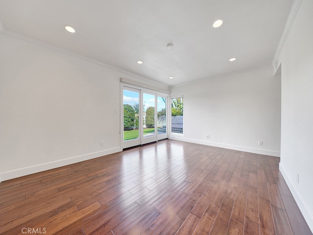 4 Lakeview