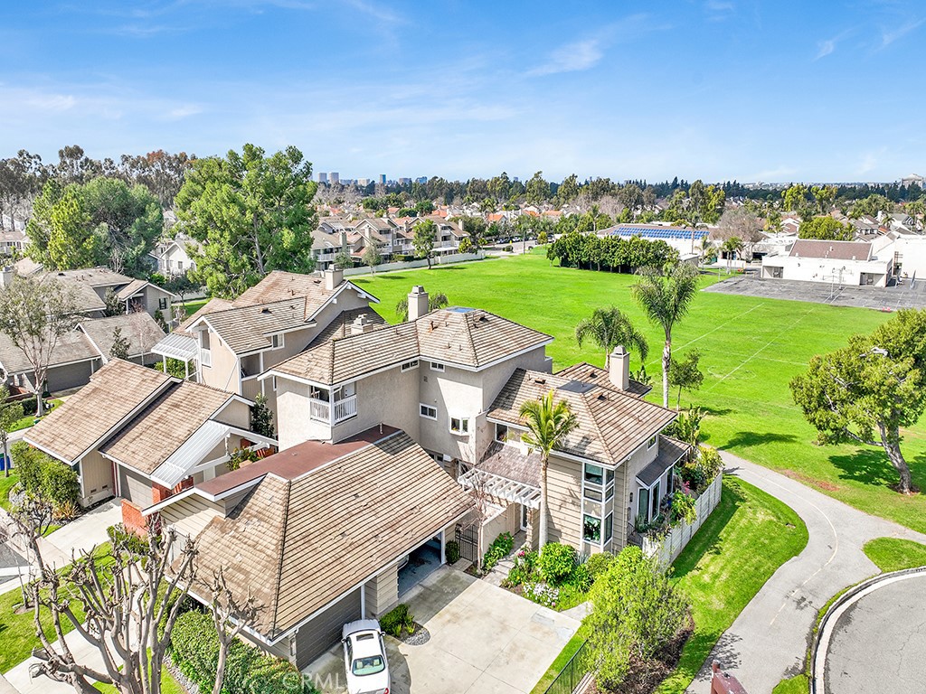 4 Lakeview