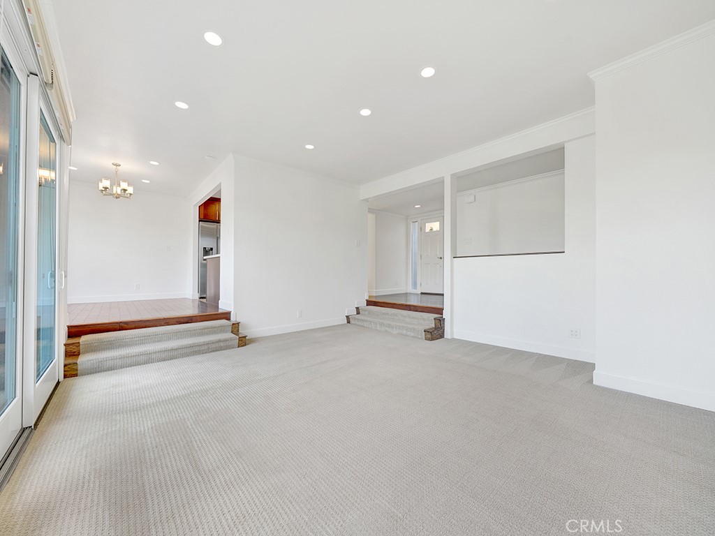 4 Lakeview
